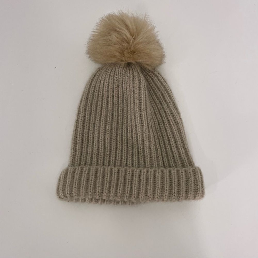 Zara Knit Cream Ribbed Pom Pom Winter Hat
